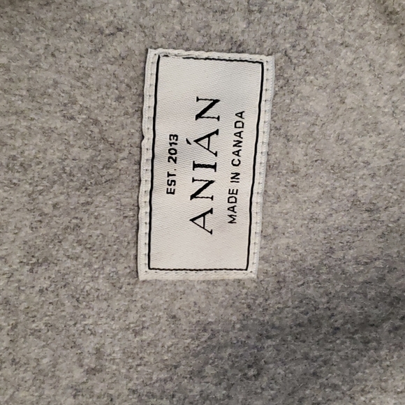 Anian Modern Melton Top - Picture 4 of 5